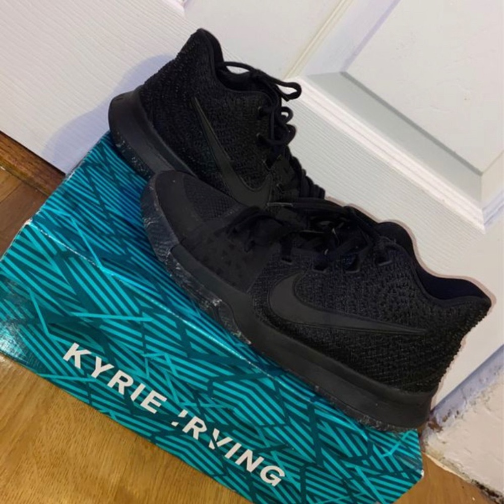 Black Kyrie 3